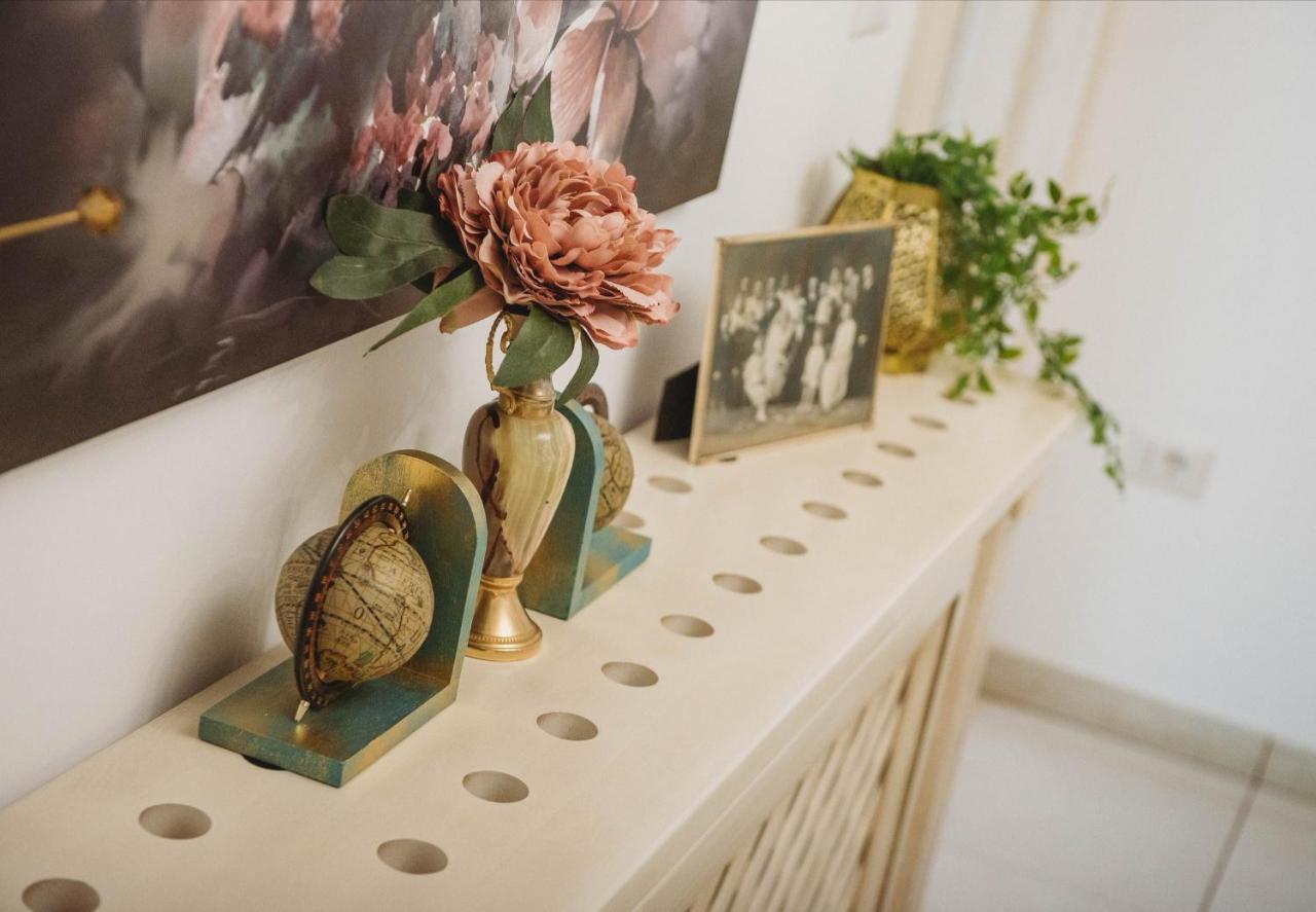 Apartamento La Contessa Targu Neamt Exterior foto