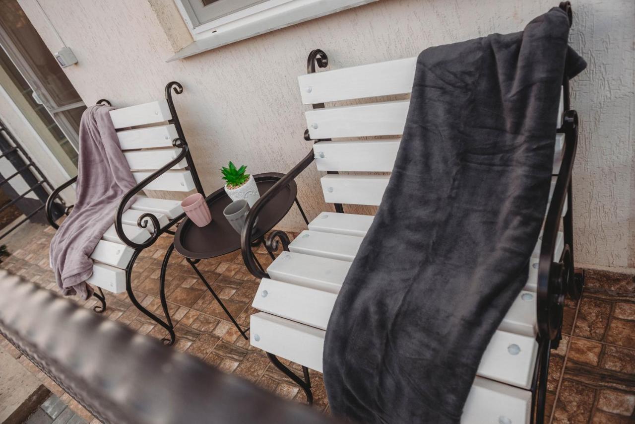 Apartamento La Contessa Targu Neamt Exterior foto
